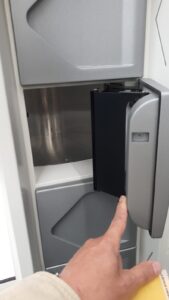 סגירה אוטומטית בקומפקט